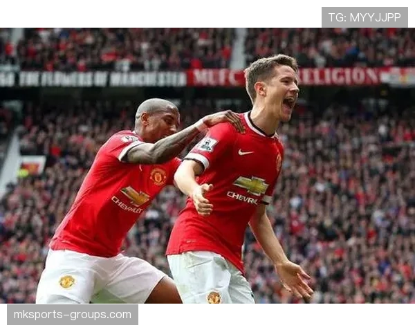 曼联复兴叙事持续承压，近期表现波动对赛季走势形成制约